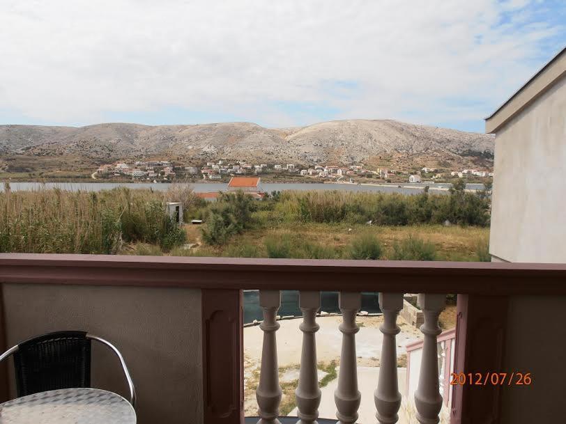 Apartmani Peko Pag Town Exterior foto