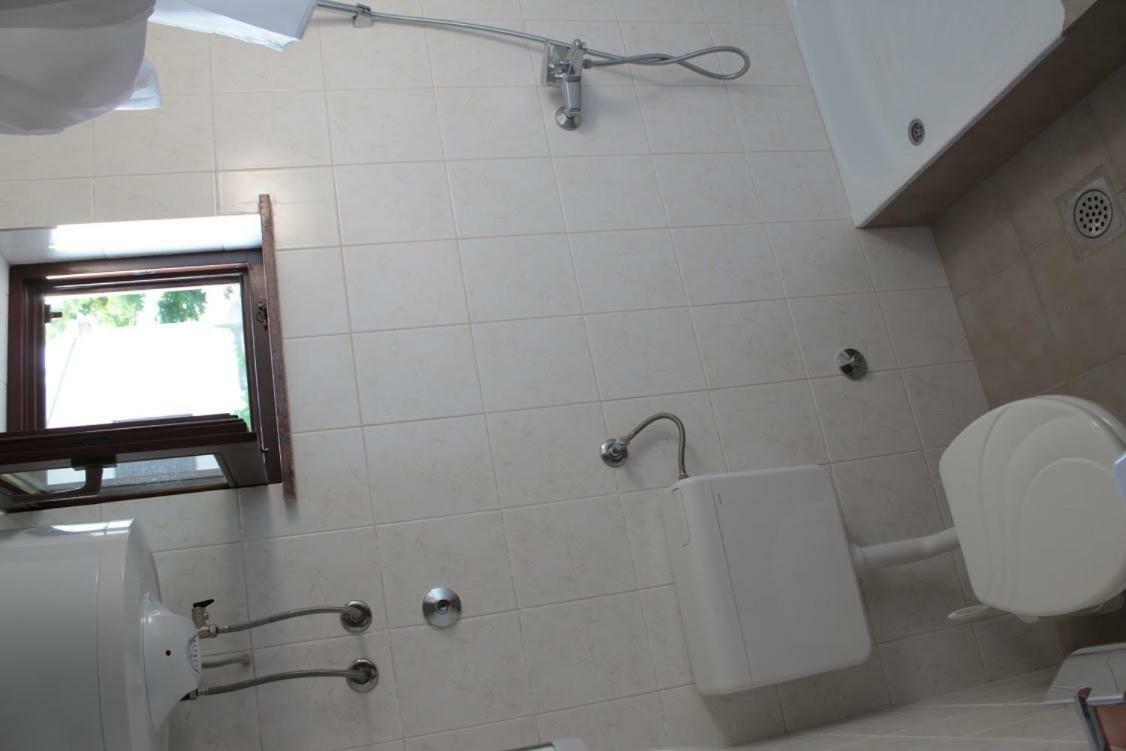 Apartmani Peko Pag Town Exterior foto