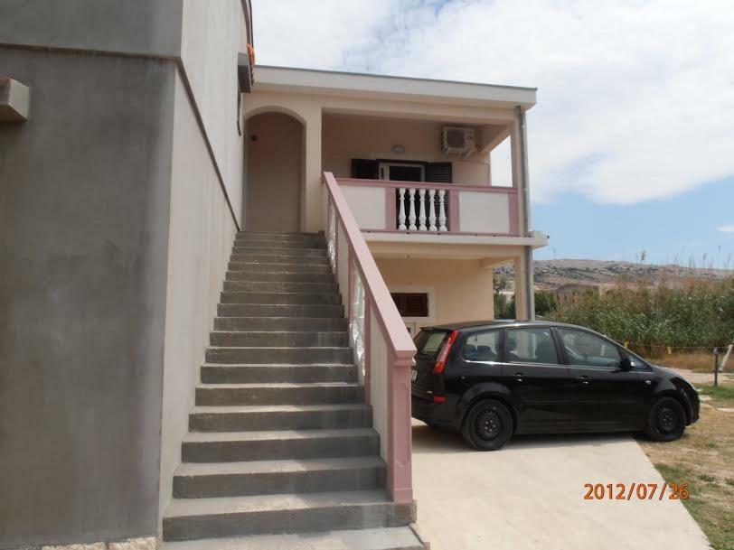 Apartmani Peko Pag Town Exterior foto